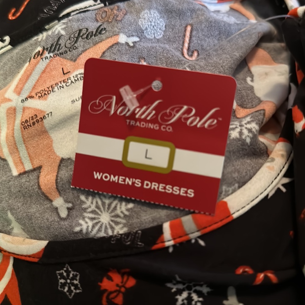 Santa Dress - Picture 8 of 8